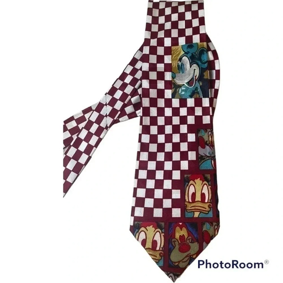VINTAGE Disney’s Mickey Mouse with Donald Duck and Goofy checkered tie. - Picture 2 of 8